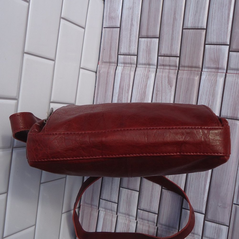 ESTALON genuine leather crossbody bag. - Picture 11 of 16